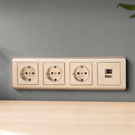 Розетка с заземлением Werkel шампань рифленый W1171010 4690389160325