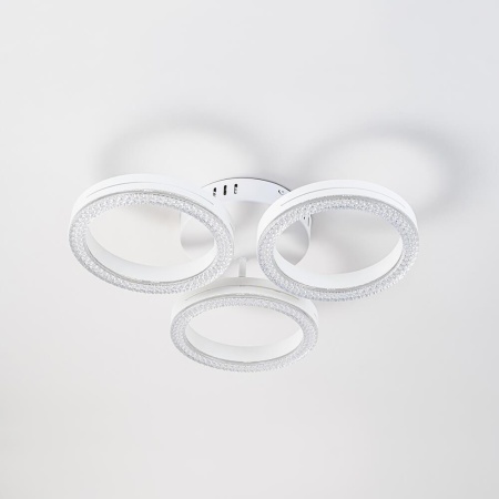 Потолочная светодиодная люстра Escada Fianit 10282/3LED