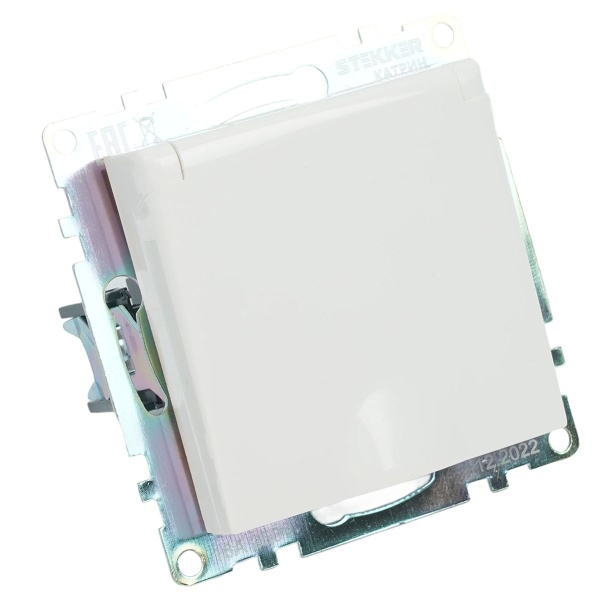 Розетка 2P+PE Stekker Катрин со шторками крышкой белый GLS16-7112-01 39302