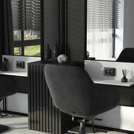 Розетка Werkel Hammer двойная с заземлением черный W1272008 4690389162961