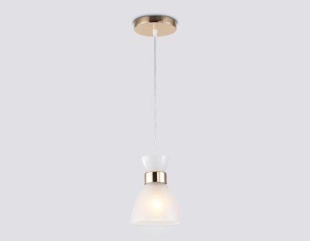 Светильник подвесной со стеклянным плафоном Ambrella light Traditional TR3401