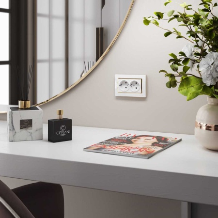 Розетка двойная с заземлением Werkel белый W1172001 4690389155352