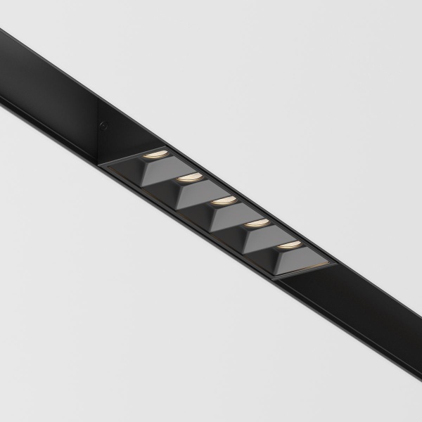 Трековый светодиодный светильник для магнитного шинопровода Maytoni Track lamps TR014-2-10W3K-B