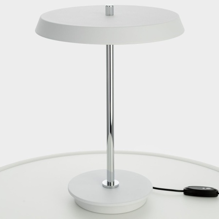 Настольная лампа Citilux Lina CL812010