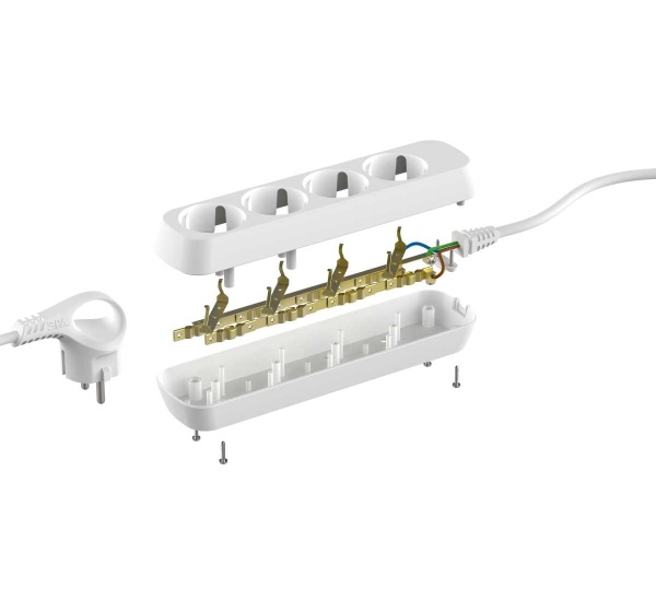 Удлинитель электрический ЭРА UDL-10-430-E Greenline 4 розетки с заземлением 3м ПВС 3x0.75мм2 Б0065061