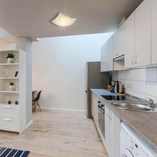 Настенно-потолочный светильник Apeyron 16-184