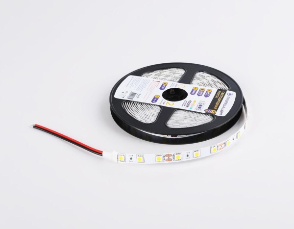 Светодиодная лента Ambrella Light 14,4W/m 60LED/m 5050SMD дневной белый 5M GS4002