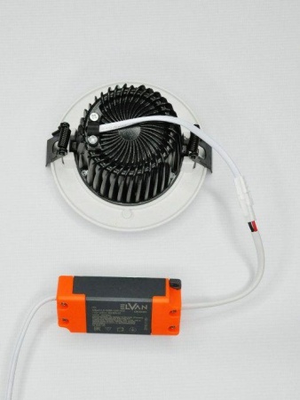 Встраиваемый светодиодный светильник Elvan VLS006R-7W-NH-Wh