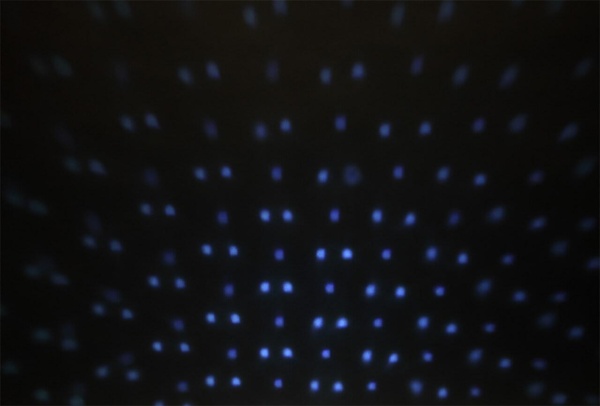 Проектор ЭРА падающий снег 220V IP44 5W холодный белый ENIOP-03 Б0041644