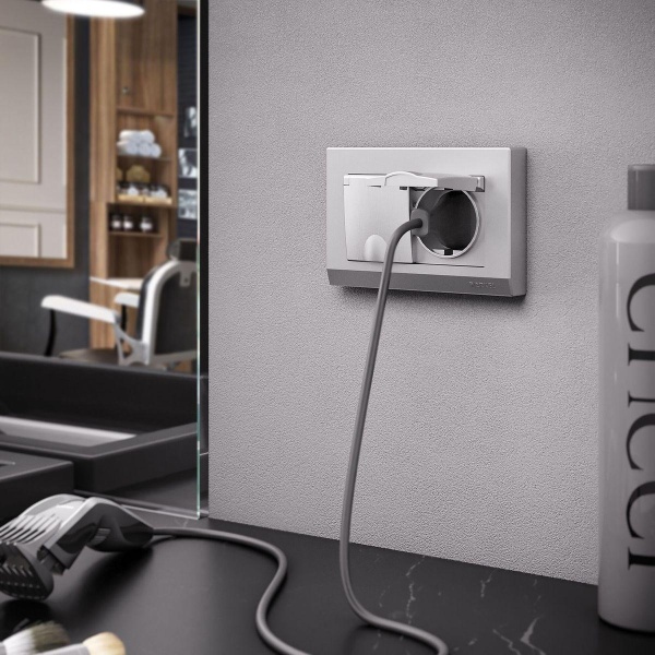 Розетка двойная влагозащищенная с заземлением с защитной крышкой и шторками Werkel серебряный рифленый W1172209 4690389178115 Розетка двойная влагозащищенная с заземлением с защитной крышкой и шторками Werkel серебряный рифленый W1172209 4690389178115