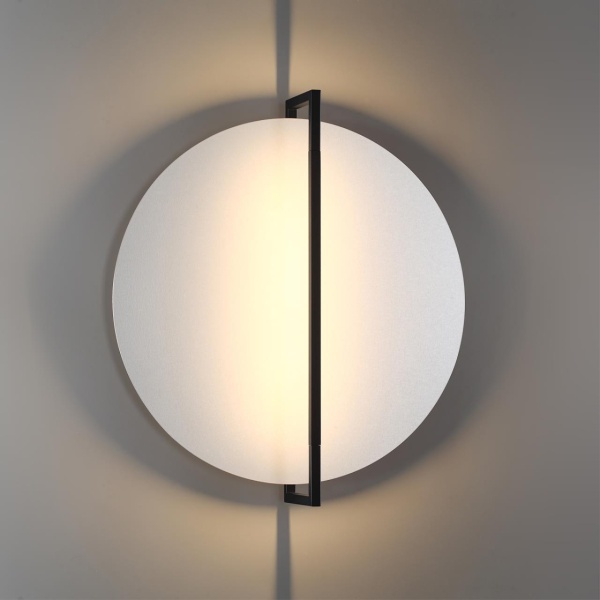 Настенно-потолочный светодиодный светильник Odeon Light Hightech Lunar 7015/20WL