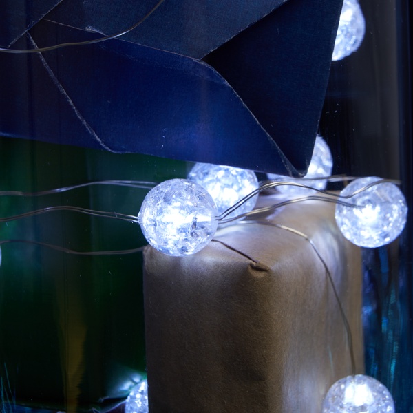 Светодиодная гирлянда Feron CL565 линейная Лед шарики, статичная 3м + 0.3м 5000K с питанием от батареек, прозрачный шнур 48610