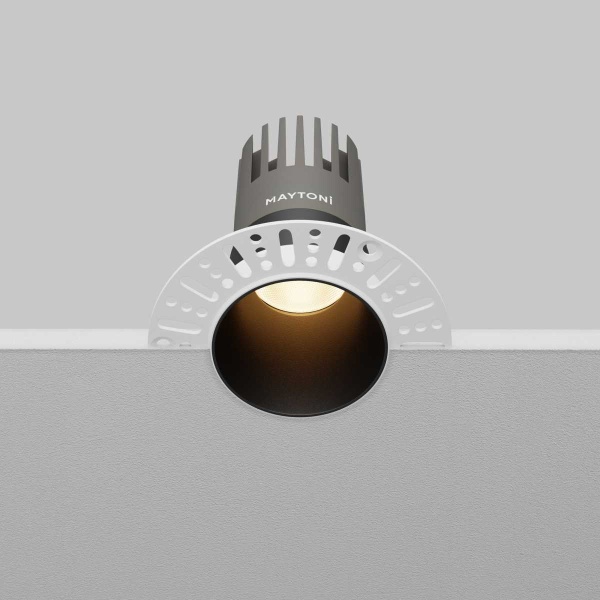 Встраиваемый светильник Maytoni Technical Downlight Dip DL120-10W-3K-TRS-B