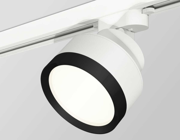 Комплект трекового светильника Ambrella light Track System XT (A2524, A2105, C8101, N8113) XT8101002