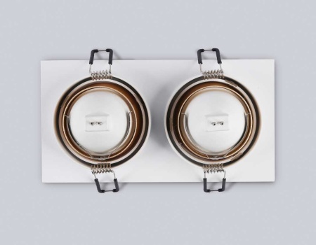 Светильник встраиваемый Ambrella Light TN102831