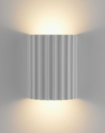 Светильник настенный светодиодный Moderli Bailey V11220-WL