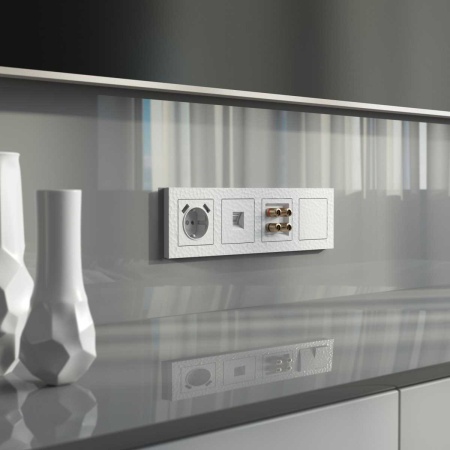 Акустическая розетка Werkel Hammer х4 белый W1285001 4690389163104