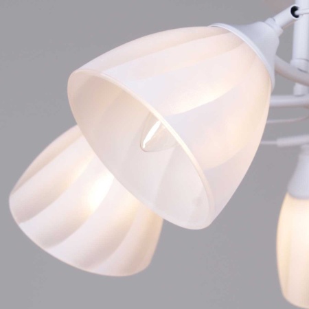 Потолочная люстра Reluce 62560-0.3-05 WH