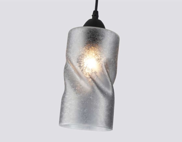Светильник подвесной со стеклянным плафоном Ambrella light Traditional TR3413
