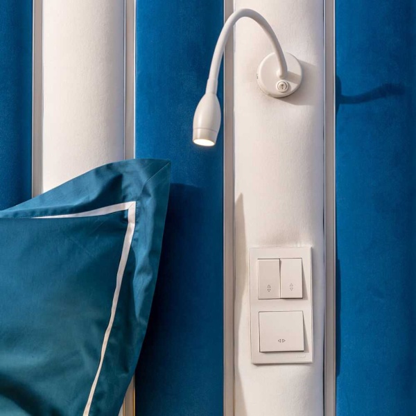 Настенный светильник Elektrostandard BAND LED белый a058436