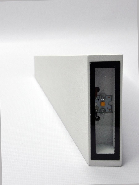 Уличный настенный светодиодный светильник Elvan GW-807A-6W-WW-Wh