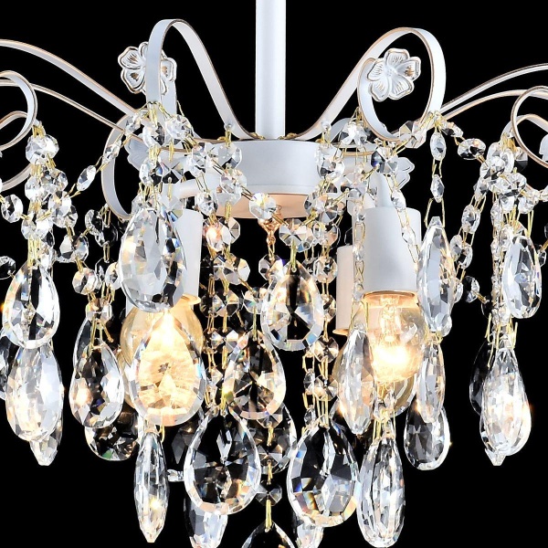 Потолочная люстра Reluce 04055-0.3-04 WH+GOLD PN Потолочная люстра Reluce 04055-0.3-04 WH+GOLD PN