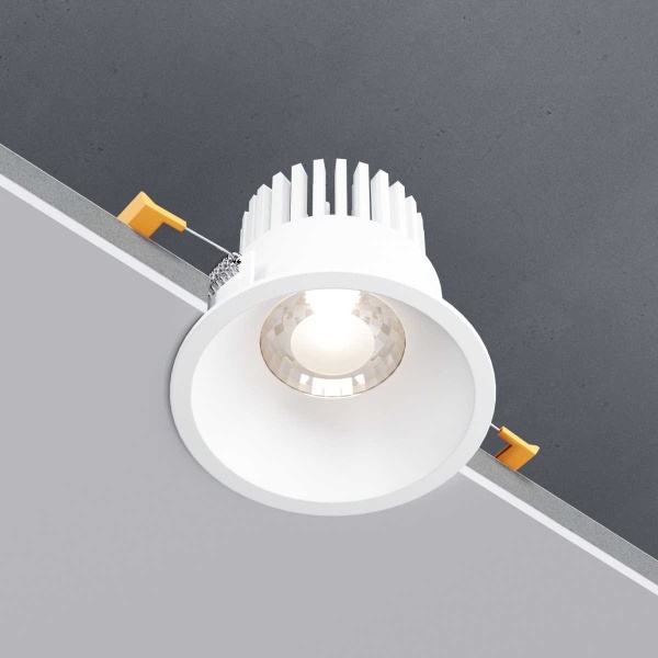 Встраиваемый светодиодный светильник Elektrostandard Lin 15266/LED 7W 3000K WH белый a063925