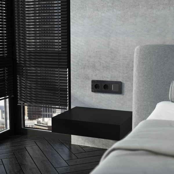 Розетка Werkel с заземлением  черный акрил W1171048 4690389197703