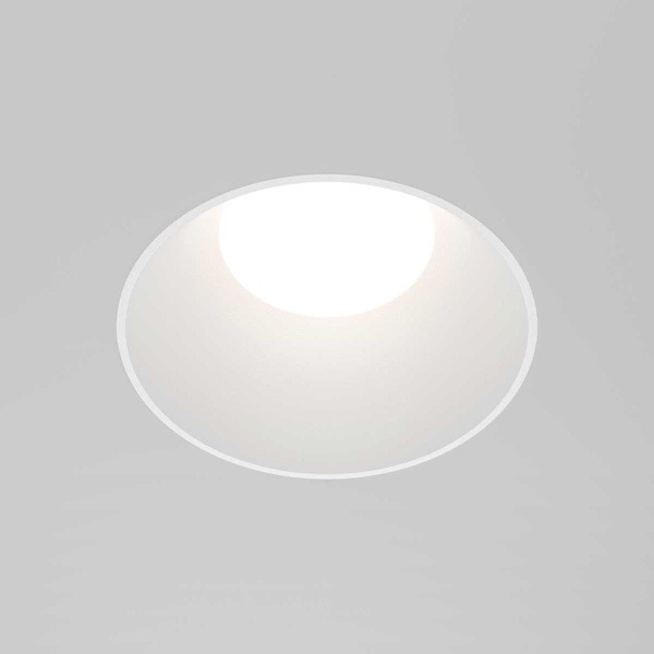 Встраиваемый светильник Maytoni Technical Downlight Share DL126-GU10-TRS-W