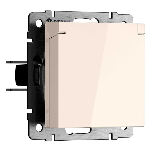 Розетка с заземлением и шторками c крышкой IP44 N Werkel айвори матовый a069587