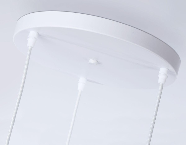 Подвесная люстра Ambrella light Traditional TR8078