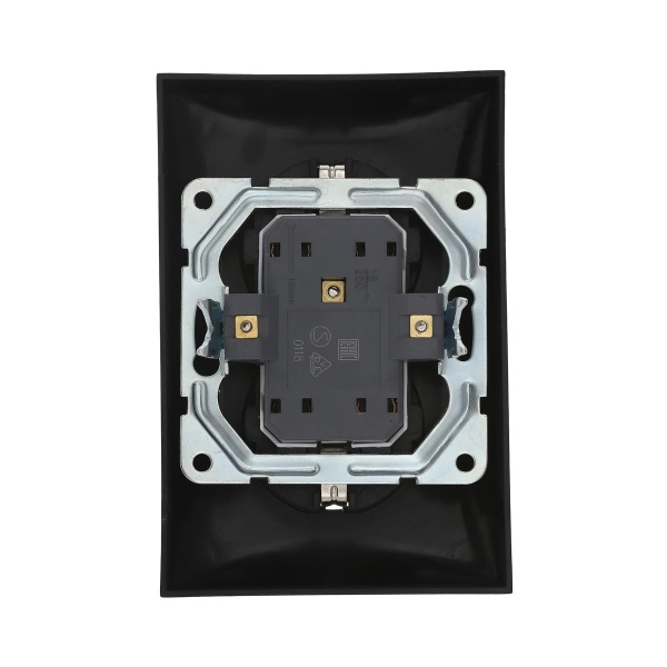 Розетка LK Studio двойная прямая с з/к, со шторками (черный бархат) LK60 863708-1