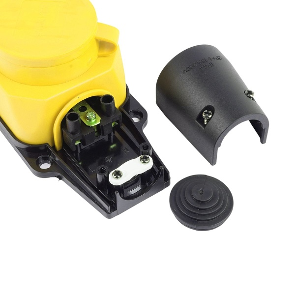 Розетка переносная тройная 2P+PE Stekker Одри с крышкой желтый RST16-23-44-6 49407