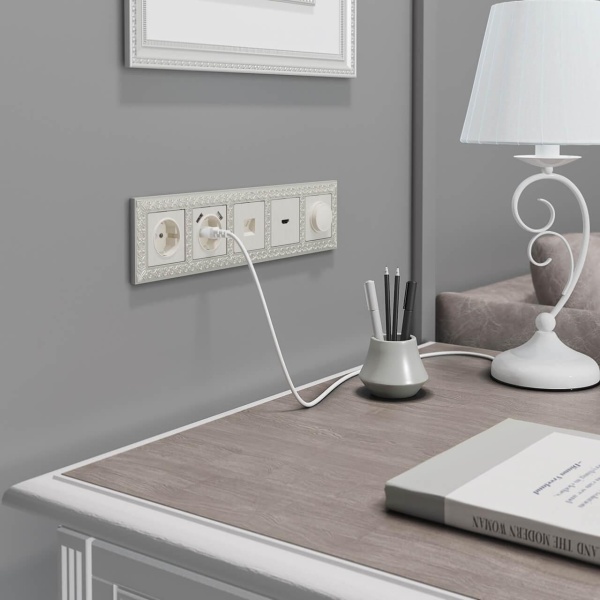 Розетка с заземлением и шторками Werkel перламутровый рифленый W1171113 4690389161032 Розетка с заземлением и шторками Werkel перламутровый рифленый W1171113 4690389161032