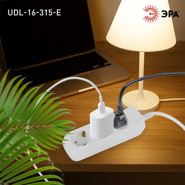 Удлинитель электрический ЭРА UDL-16-315-E Greenline 3 розетки с заземлением 1,5м ПВС 3x1мм2 Б0065038