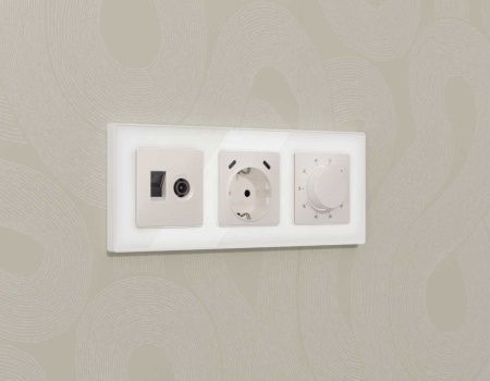 Лицевая панель AMBRELLA VOLT ALFA AP2057