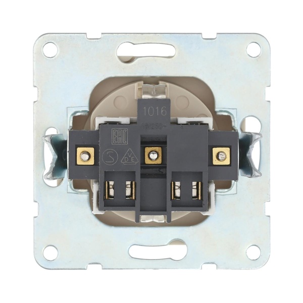 Розетка LK Studio с з/к, шторками и крышкой (сосна) LK60 863425-1