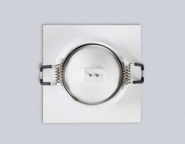 Светильник встраиваемый Ambrella Light TN102811