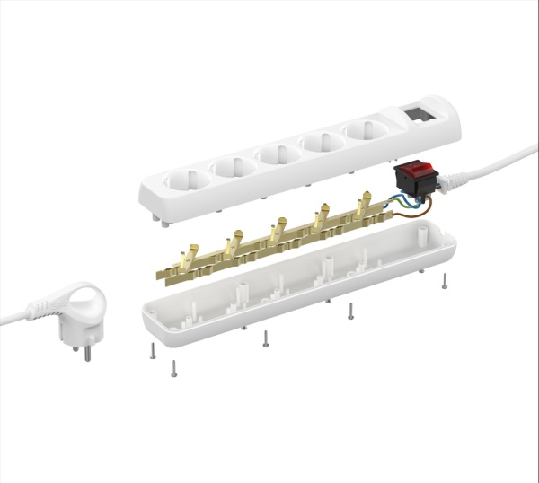 Удлинитель электрический ЭРА U-5es-3m-3x1,5 с заземлением с выключателем 5 розеток 3м ПВС 3x1,5мм2 16А Б0044044