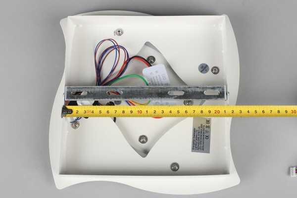 Настенный светодиодный светильник Omnilux Benevello OML-07801-25