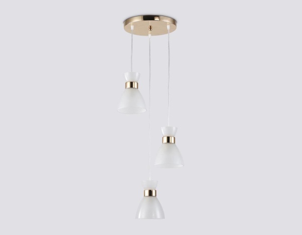 Светильник подвесной со стеклянными плафонами Ambrella light Traditional TR3402