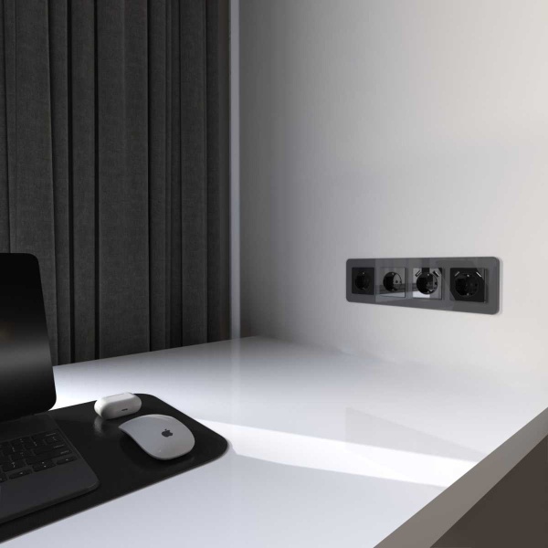 Накладка для розетки USB Werkel черный акрил W1179548 14690389197786