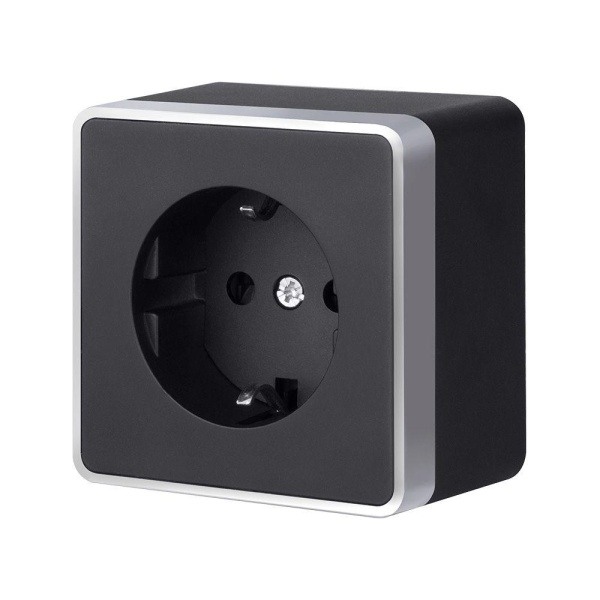W5071134/ Розетка с заземлением и шторками Gallant (черный с серебром)
