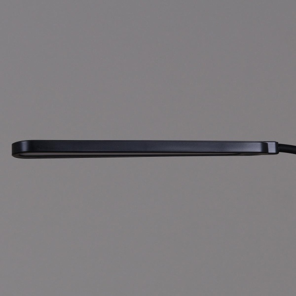 Настольная светодиодная лампа на струбцине Reluce 00868-0.7-01L BK