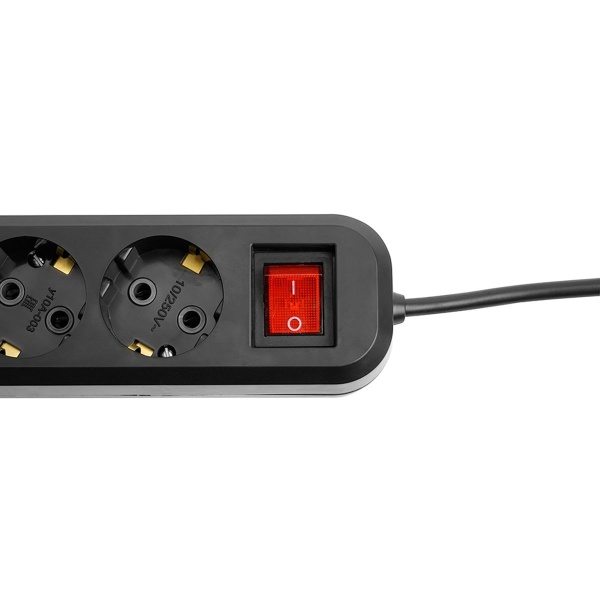 Удлинитель трехместный с/з с выключателем Stekker HM03-31-03 3x0,75, 3м Home (У10А-002), черный 50422