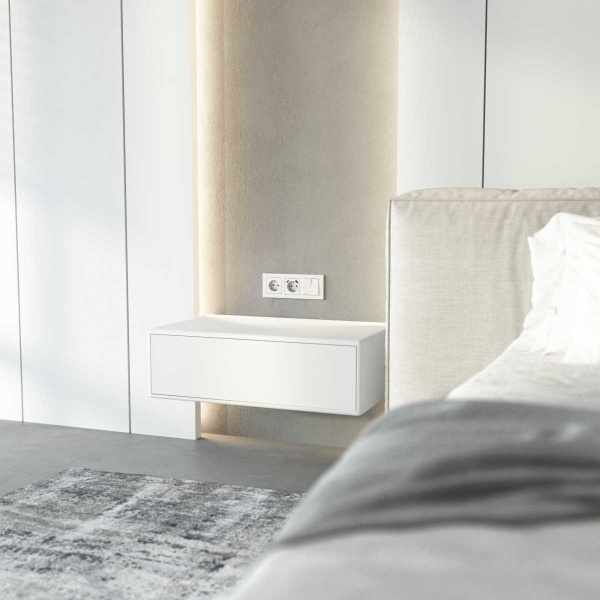 Розетка Werkel Hammer с заземлением белый W1271001 4690389162794