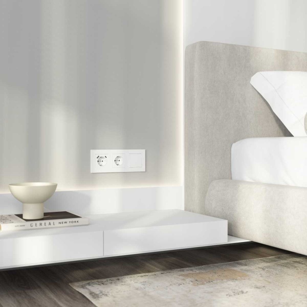 Розетка с заземлением, шторками и USB тип A+C Werkel белый матовый W1171761 4690389213267