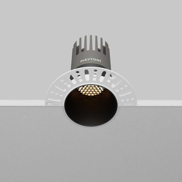 Встраиваемый светильник Maytoni Technical Downlight Dip DL120-10W-3K-TRS-B