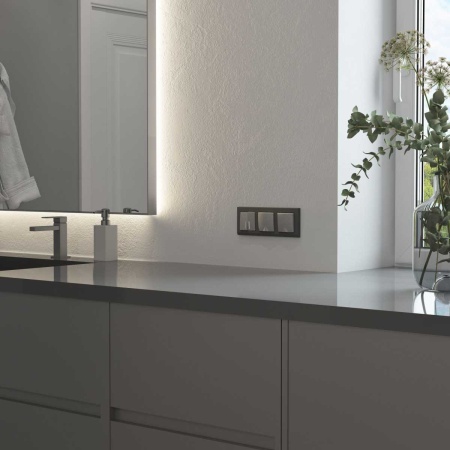 Рамка Werkel Stark на 3 поста графит W0031864 4690389194511