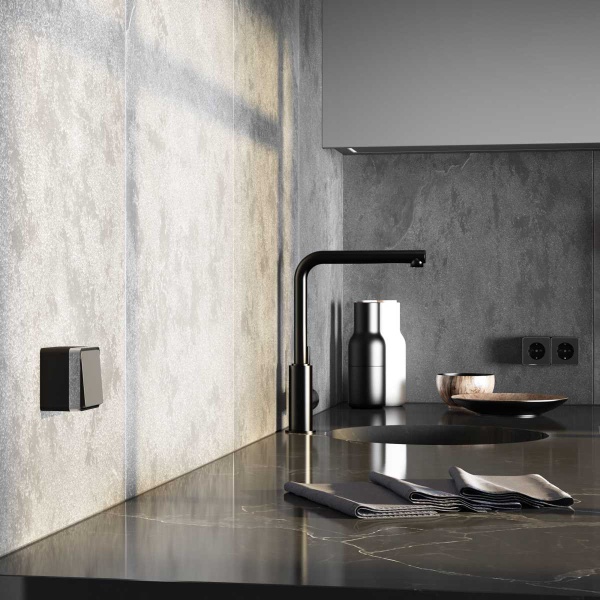 Выключатель одноклавишный влагозащищенный Werkel Gallant черный/хром W5010235 4690389164040